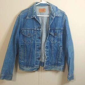 VTG Levi Denim Trucker Jacket Unisex Size 40